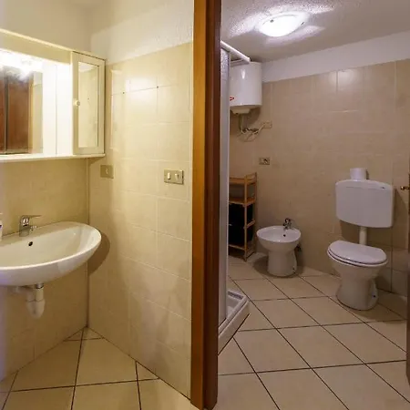 Da Neri Ad Uso Turistico -vda-charvensod-n0047 Apartman *